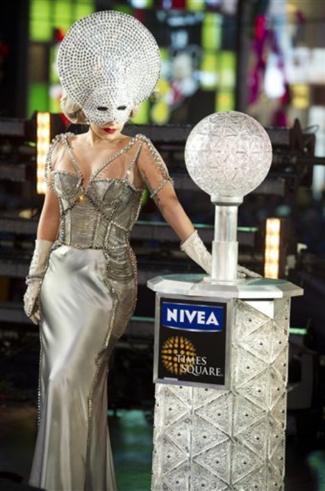 lady-gaga-NYE.jpg